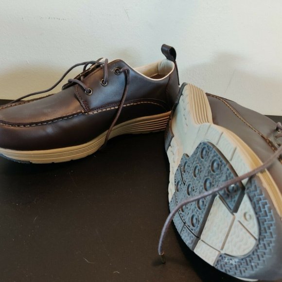 Duluth Trading Company Men's Tower Hill Shoes - Picture 5 of 6